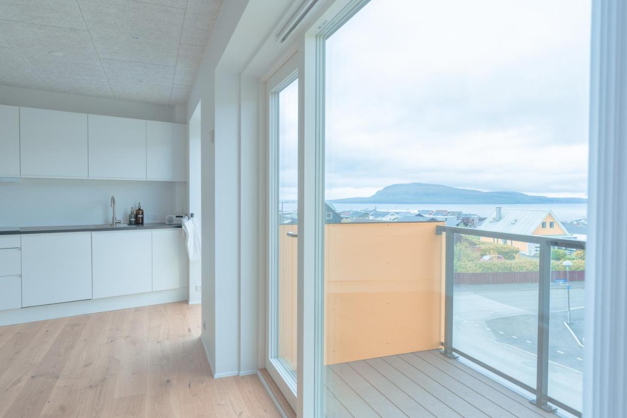 Апартаменты New / Stunning Sea View / Light / 3 Br Торсхавн Экстерьер фото